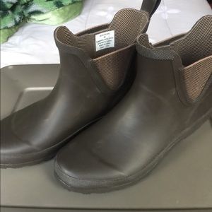 Chaps Ankle Rain Boots 🌧